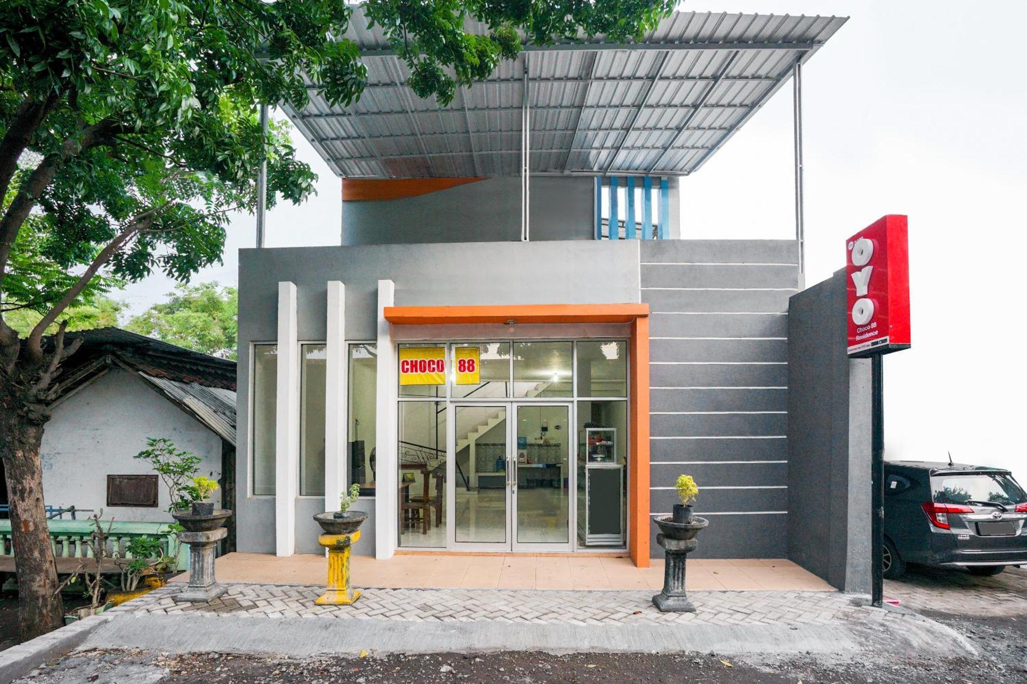 Oyo 2489 Choco 88 Residence Probolinggo Exterior photo